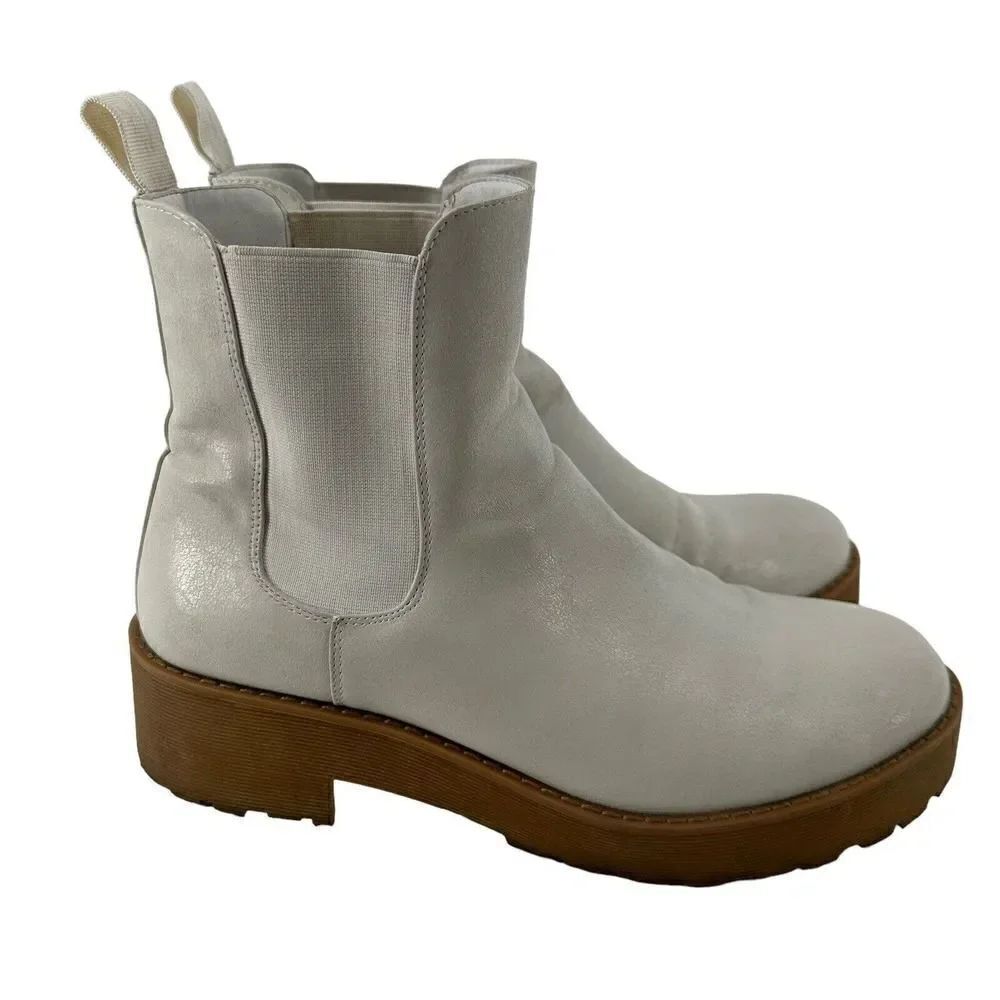 Dirty Laundry Chelsea Boots Maps White Chunky Size 10 Faux Leather Lugged Sole